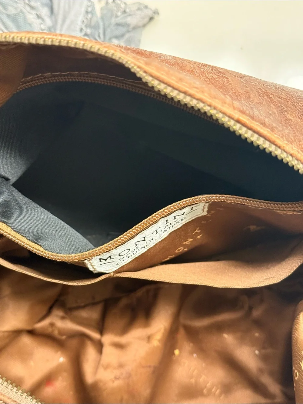 Italian artisan leather Slouchy hobo shoulder bag